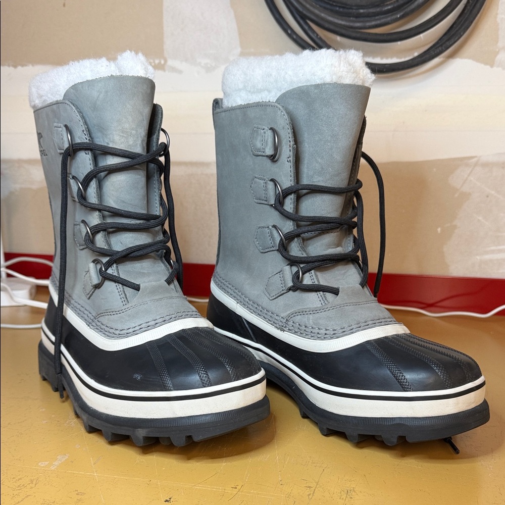 Sorel Gray and Black Boots with White Fur